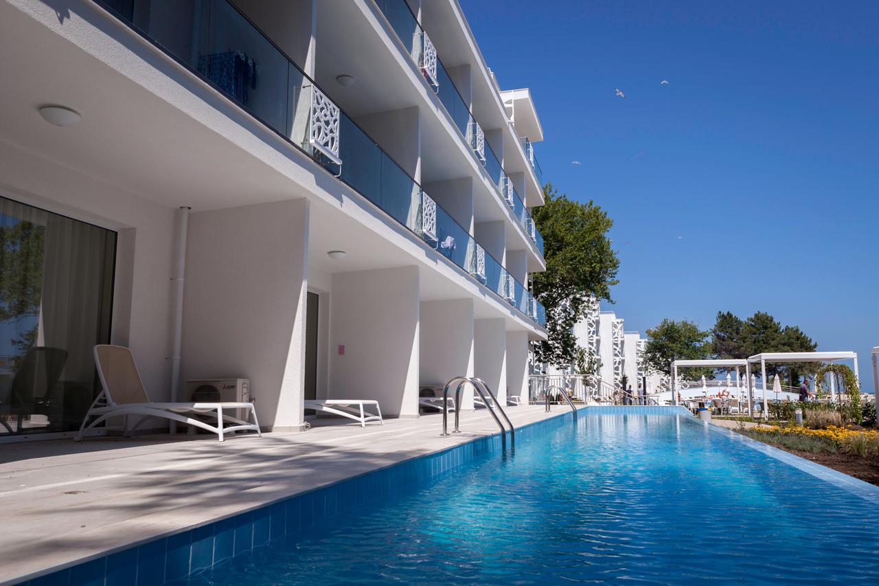 Maritim Paradise Blue Hotel&Spa Albena Exterior foto